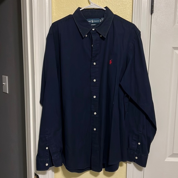 Polo - Picture 1 of 3